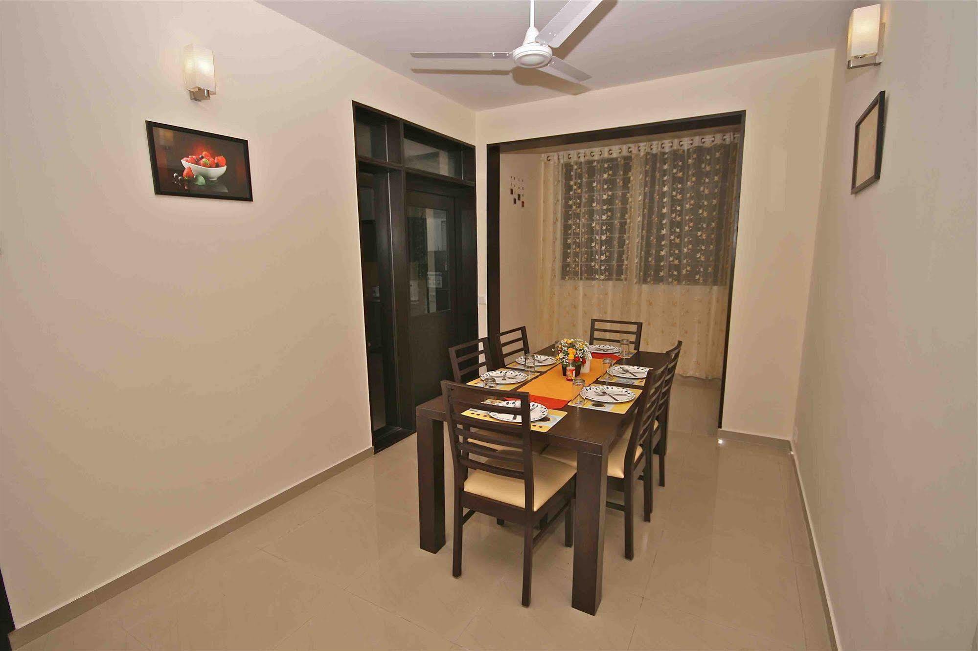 Treebo Trend Sterling Suites Inn Bangalore Buitenkant foto