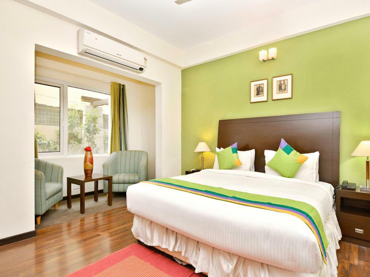 Treebo Trend Sterling Suites Inn Bangalore Buitenkant foto