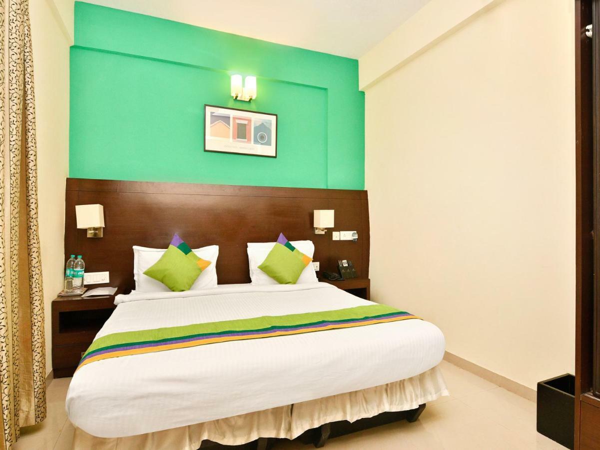 Treebo Trend Sterling Suites Inn Bangalore Buitenkant foto