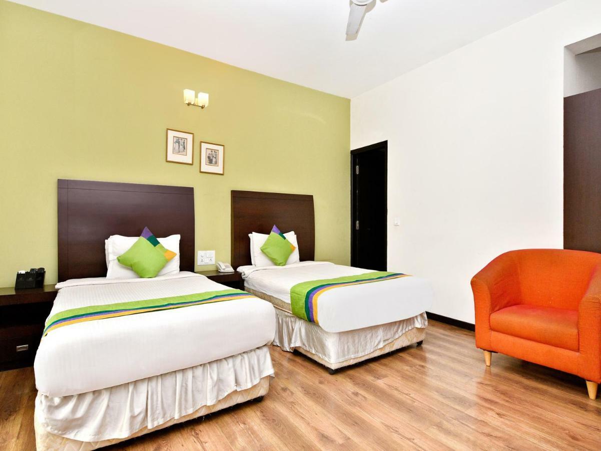 Treebo Trend Sterling Suites Inn Bangalore Buitenkant foto